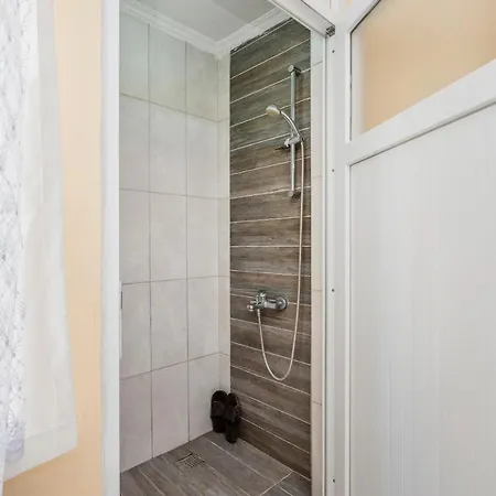 Apartman Cozy And Central 2 Bdrm Apart *